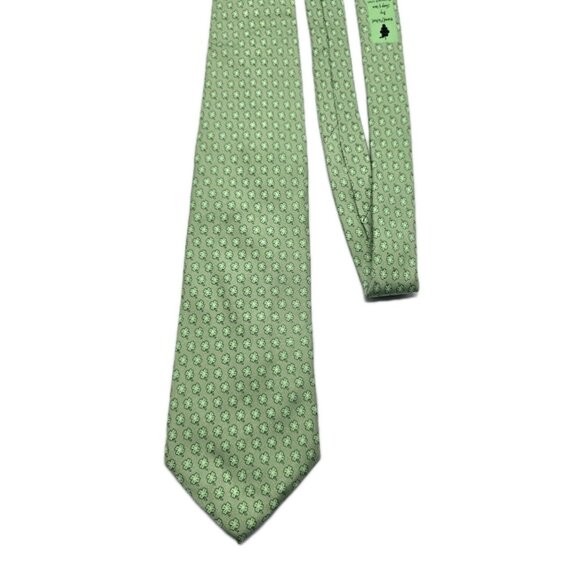 Vineyard Vines Martha's Vineyard SHAMROCKS All Over Print Men's Green Silk Tie - Picture 1 of 7
